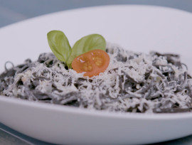 Consorcio Recetas – Linguine nero con salsa de anchoas